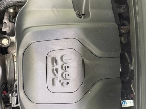 Used 2022 Jeep Grand Cherokee Summit AWD/4WD image 22