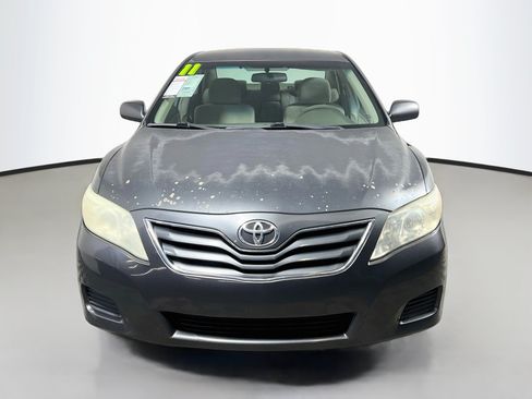 Used 2011 Toyota Camry LE w/ LE Extra-Value Pkg FWD image 11