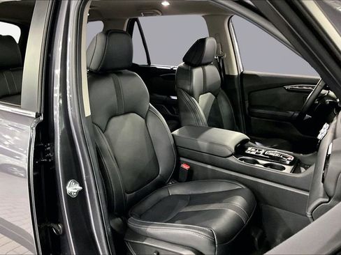 Certified 2025 Honda Pilot EX-L image 19