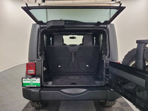 Used 2015 Jeep Wrangler Rubicon w/ Power Convenience Group AWD/4WD image 29
