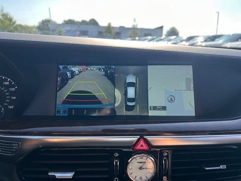Used 2018 Genesis G90 3.3T Premium AWD/4WD image 25