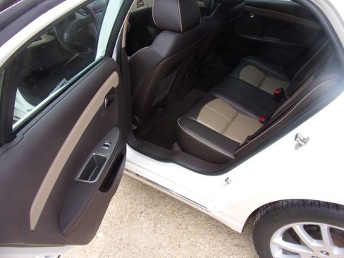 Used 2012 Chevrolet Malibu LTZ FWD image 3