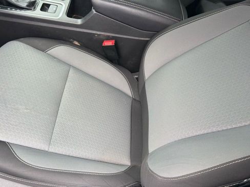 Used 2018 Ford Escape SE image 9