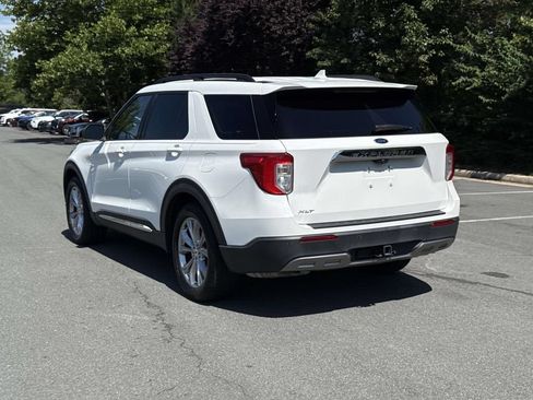 Used 2020 Ford Explorer XLT w/ Equipment Group 202A RWD image 21
