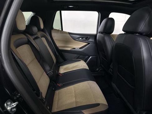 Used 2026 Chevrolet Equinox ACTIV w/ Convenience Package III AWD/4WD image 28