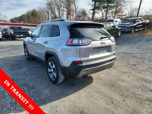 Certified 2019 Jeep Cherokee Limited image 3