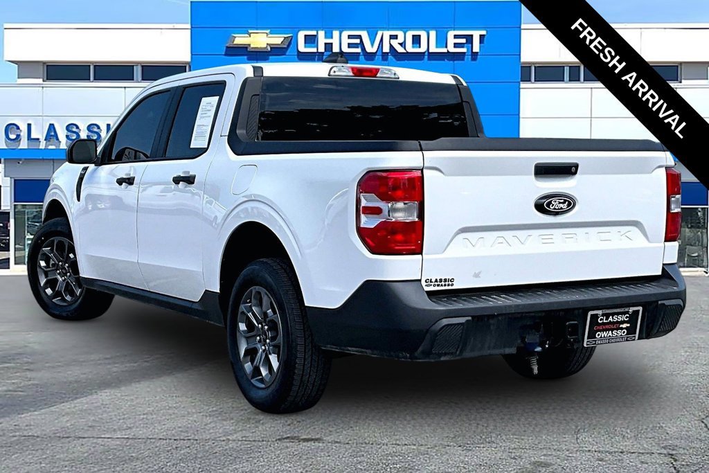 Used 2025 Ford Maverick XLT w/ Equipment Group 302A AWD/4WD image 3