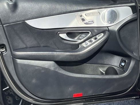 Used 2018 Mercedes-Benz C 300 4MATIC Sedan image 24