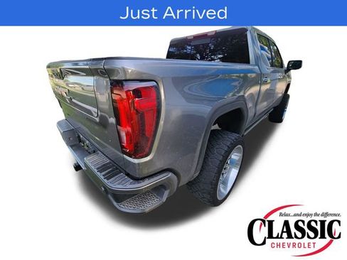 Used 2022 GMC Sierra 1500 Denali w/ Denali Premium Package AWD/4WD image 15