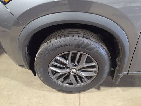 Used 2021 Nissan Rogue S AWD/4WD image 3