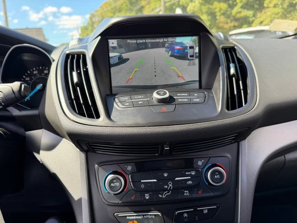 Used 2018 Ford Escape SEL AWD/4WD image 26