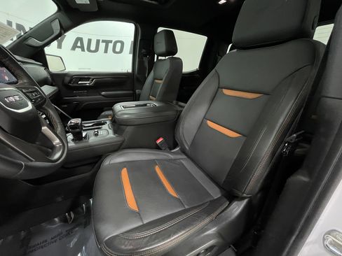 Used 2022 GMC Sierra 1500 AT4 w/ AT4 Premium Package AWD/4WD image 13
