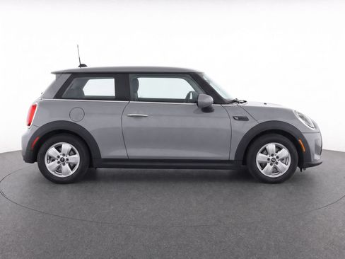 Used 2023 MINI Cooper 2-Door Hardtop FWD image 4