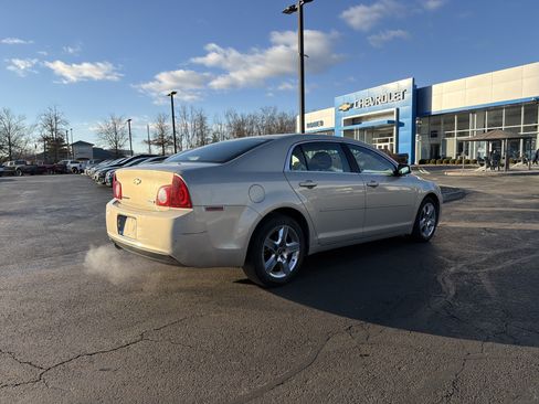 Used 2010 Chevrolet Malibu LT image 6