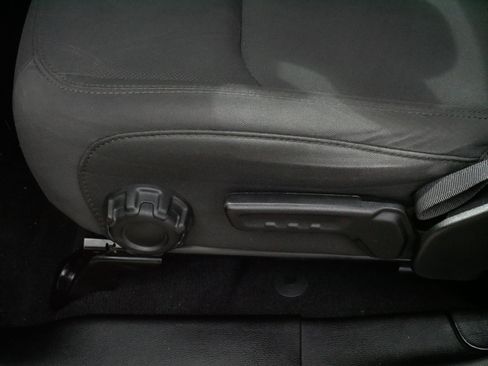 Used 2022 Jeep Wrangler Unlimited Sport AWD/4WD image 20