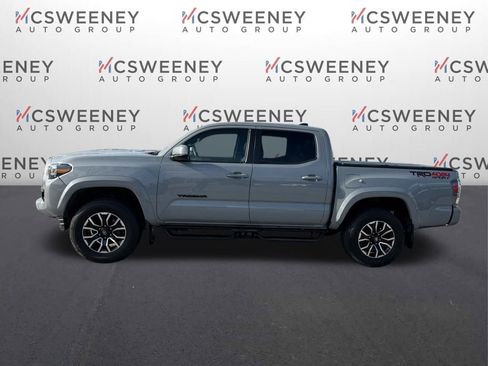 Used 2020 Toyota Tacoma TRD Sport w/ TRD Premium Sport Package image 3