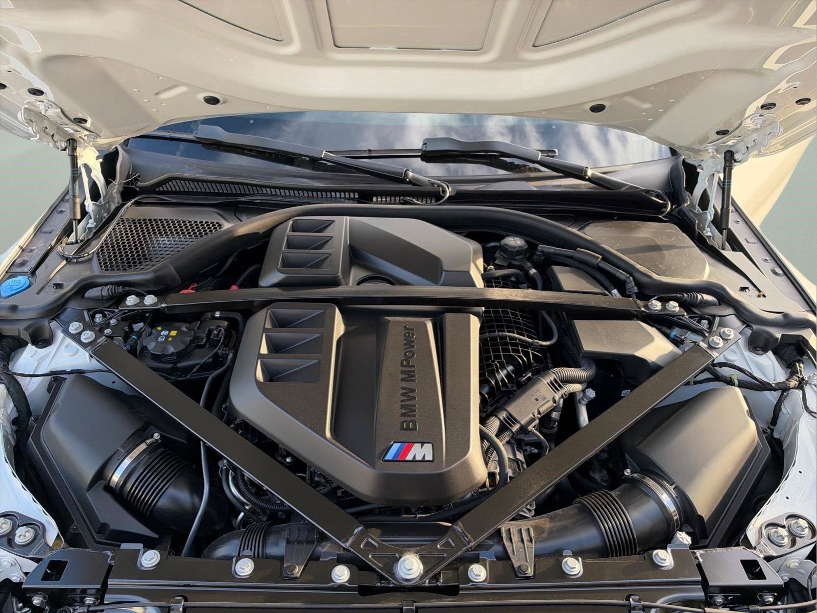 Used 2027 BMW M4 xDrive Competition AWD/4WD image 30