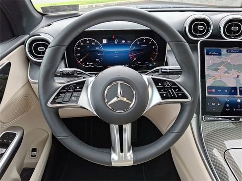 Certified 2025 Mercedes-Benz GLC 300 4MATIC image 20