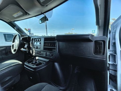 Used 2024 GMC Savana 2500 w/ Driver Convenience Package image 24