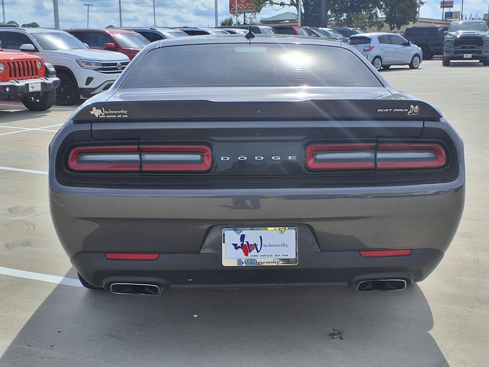 Used 2022 Dodge Challenger R/T Scat Pack w/ Shaker Package RWD image 7