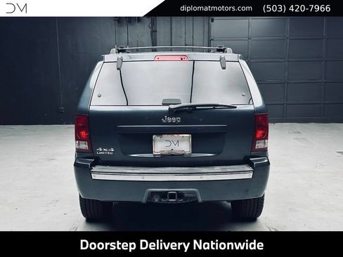 Used 2007 Jeep Grand Cherokee Limited w/ Trailer Tow Group IV AWD/4WD image 6