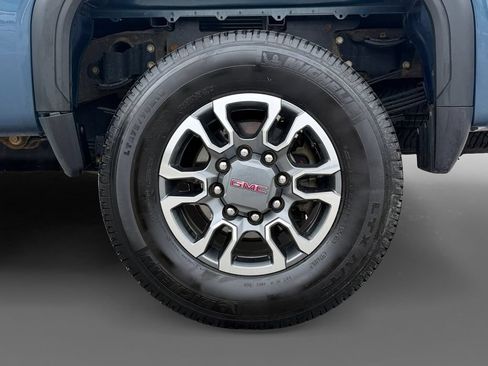 Used 2024 GMC Sierra 3500 SLE w/ SLE Convenience Package AWD/4WD image 15