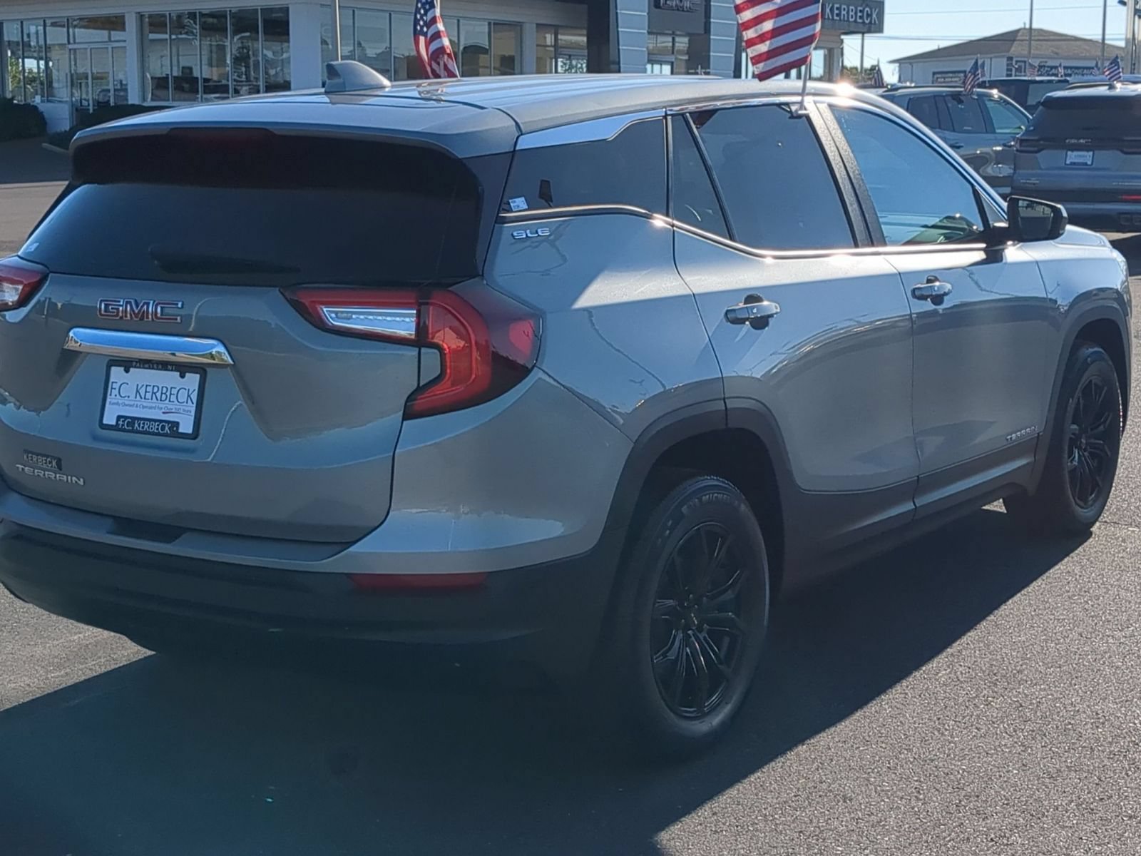 Certified 2023 GMC Terrain SLE FWD image 7