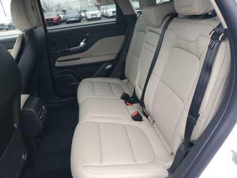 New 2026 Lincoln Corsair Premiere image 28