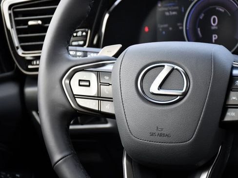 New 2026 Lexus NX 350 FWD image 21