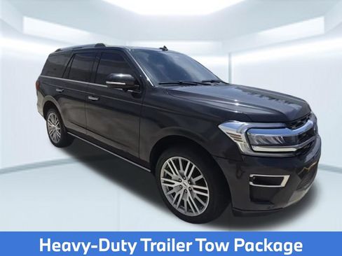 Used 2024 Ford Expedition Limited RWD image 5