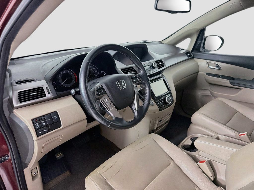 Used 2016 Honda Odyssey Touring Elite image 9