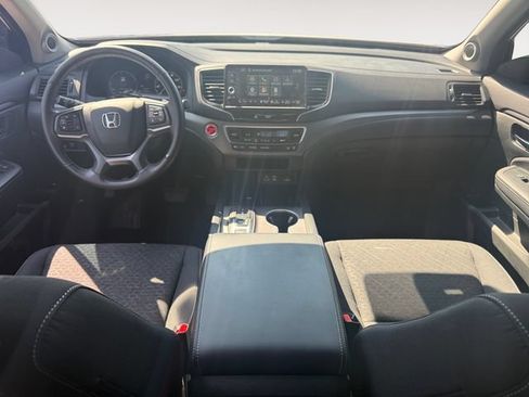 Used 2024 Honda Ridgeline Sport image 10