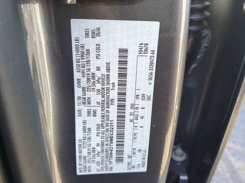 Certified 2021 Ford F450 Lariat w/ Lariat Ultimate Package image 29