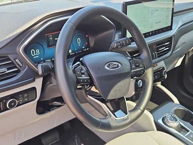 Used 2025 Ford Escape Platinum AWD/4WD image 11