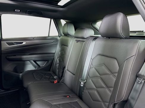New 2026 Volkswagen Atlas Cross Sport SE AWD/4WD image 25