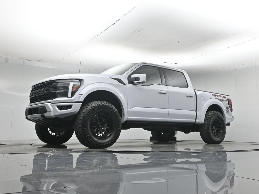 Used 2025 Ford F150 Raptor AWD/4WD image 44