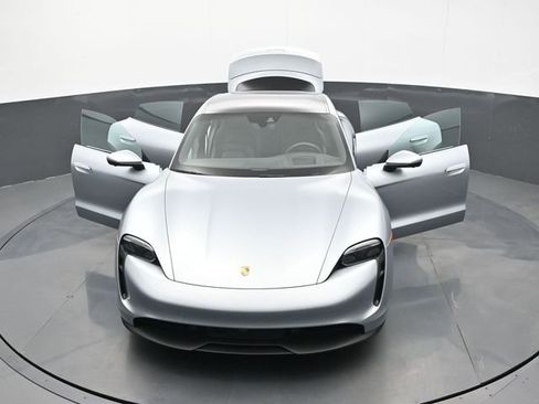 Used 2024 Porsche Taycan 4S AWD/4WD image 32