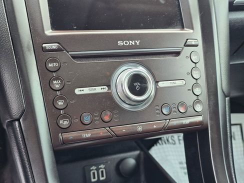 Used 2020 Ford Fusion Titanium image 28