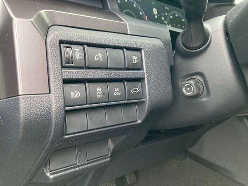 New 2026 Toyota 4Runner TRD Off-Road Premium AWD/4WD image 13