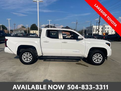 Certified 2025 Toyota Tacoma SR5 w/ SR5 Upgrade Package AWD/4WD image 7