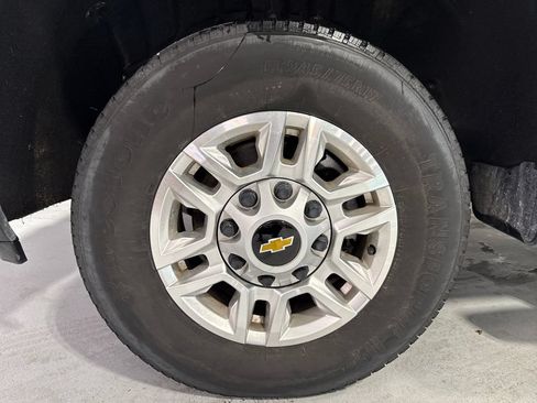 Used 2025 Chevrolet Silverado 2500 LT w/ Safety Package AWD/4WD image 45