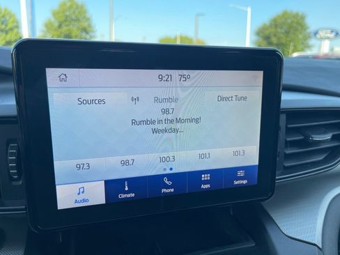 Used 2020 Ford Explorer XLT w/ Comfort Package AWD/4WD image 21