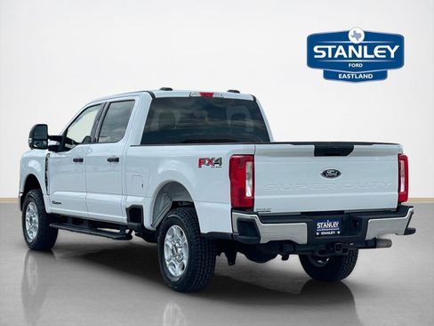 Used 2025 Ford F250 XLT w/ FX4 Off-Road Package AWD/4WD image 5