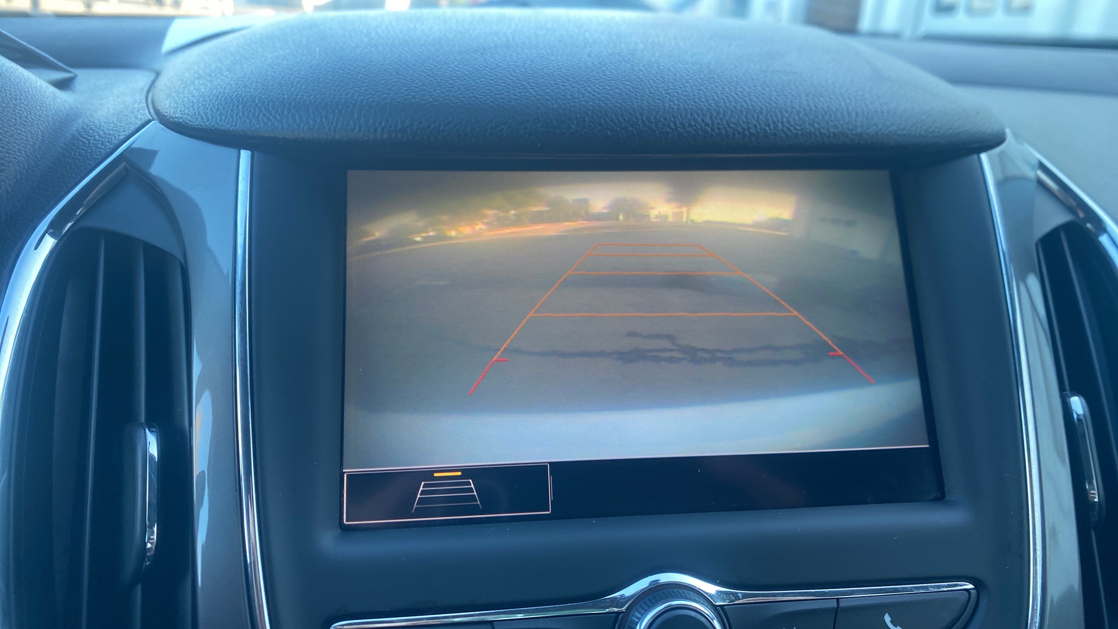 Used 2019 Chevrolet Cruze LT FWD image 11