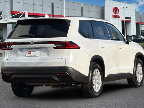 Certified 2025 Toyota Grand Highlander AWD image 4