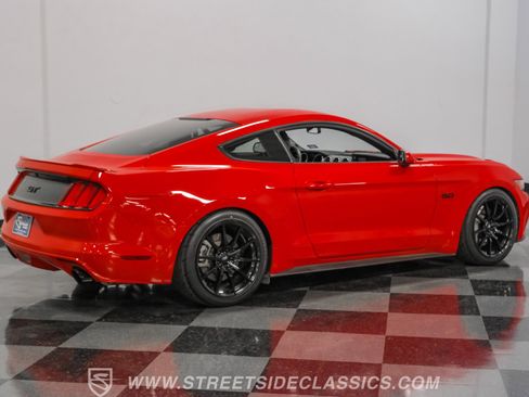 Used 2017 Ford Mustang GT RWD image 11