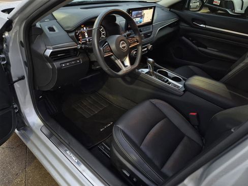 Used 2023 Nissan Altima 2.5 SL image 11
