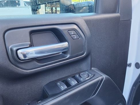 New 2026 GMC Sierra 2500 Pro AWD/4WD image 16