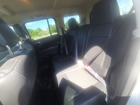 Used 2017 Jeep Patriot Sport w/ Power Value Group FWD image 15