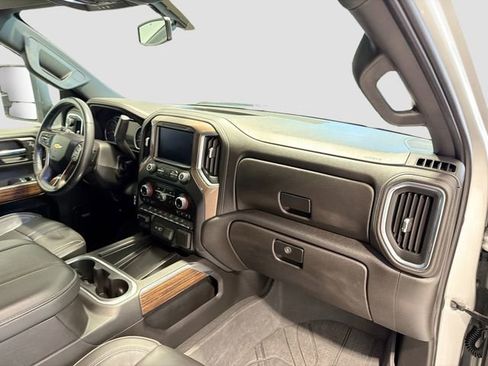 Used 2023 Chevrolet Silverado 2500 High Country image 26